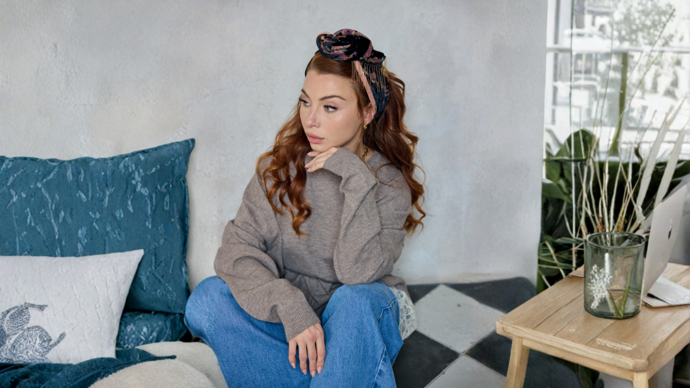 למה כל אישה צריכה לפחות מטפחת ראש מעוצבת אחת בארון?