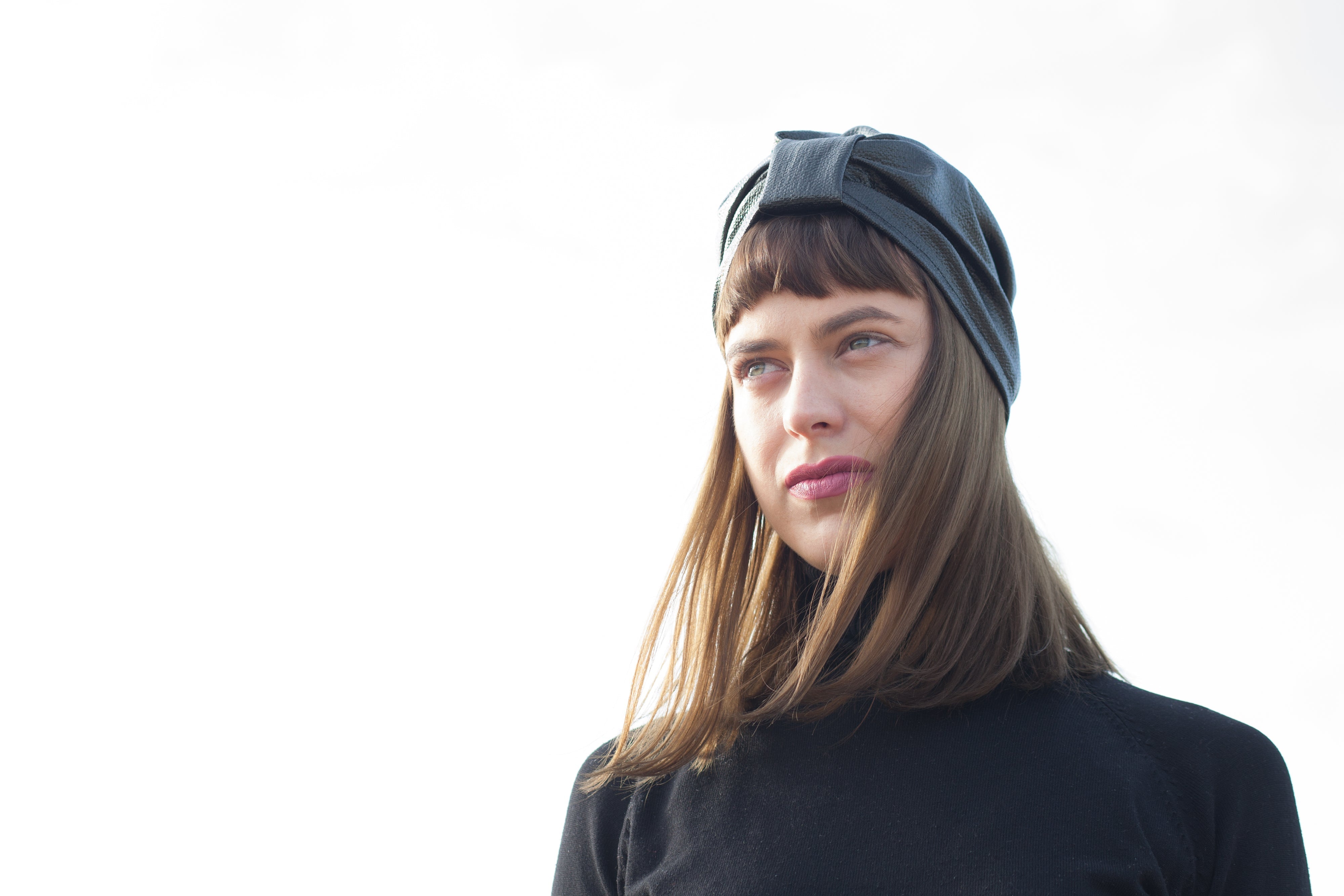 הסטייל של 2025 – כך כיסוי ראש לדתיות הפך לטרנד אופנתי עולמי