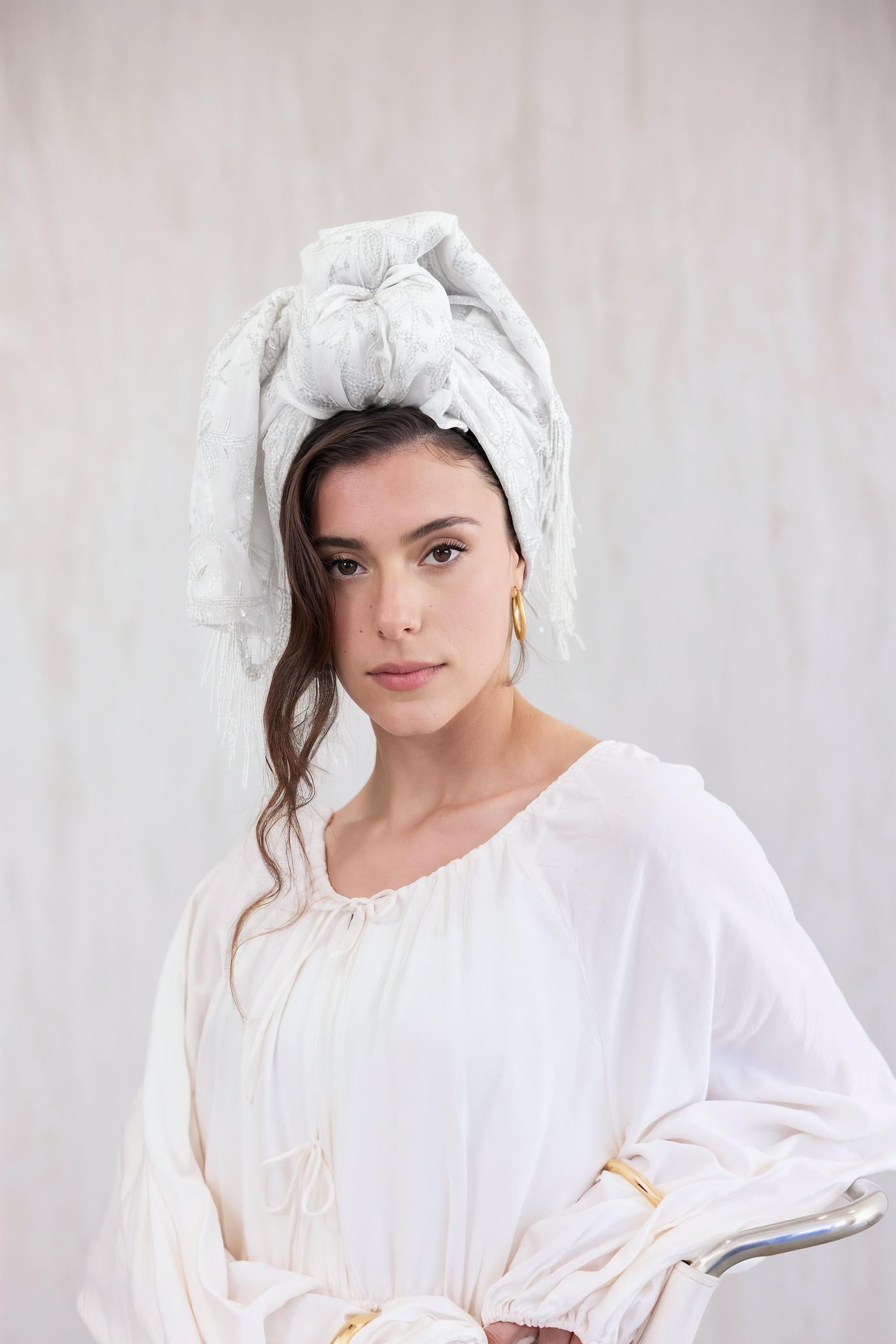 צעיף GLOW לבן