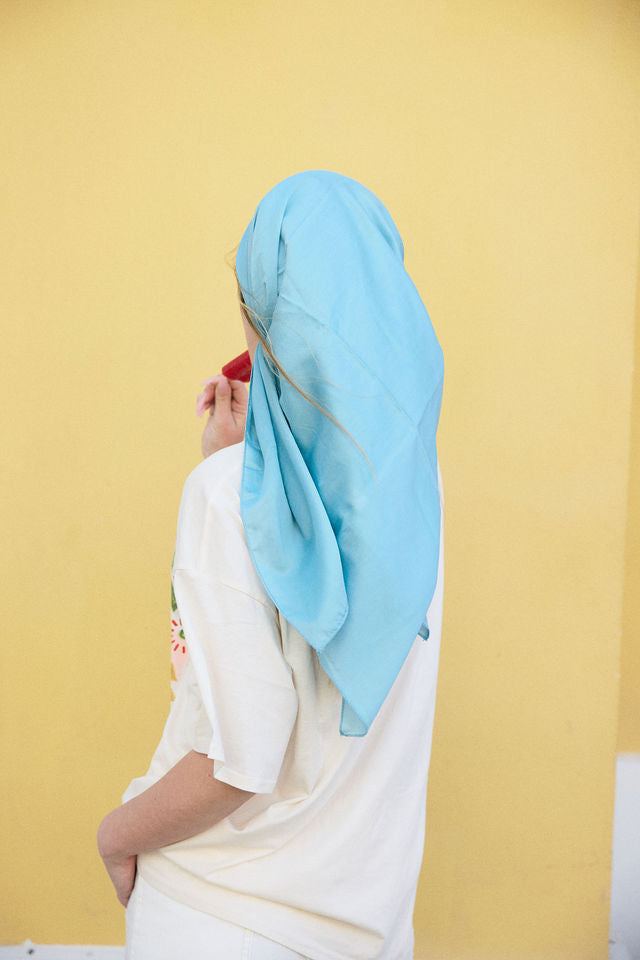 בנדנה קיילי תכלת