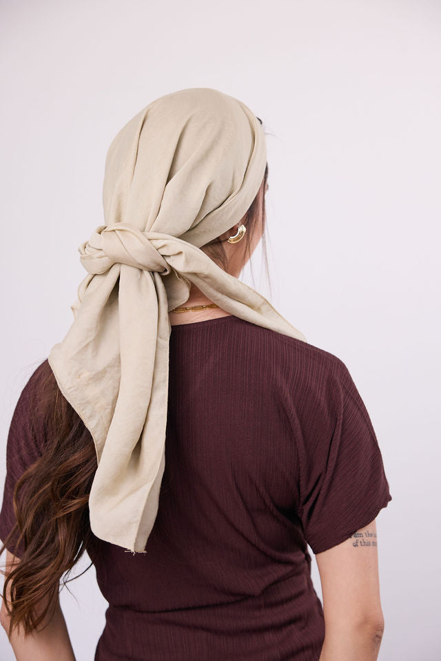 בנדנה קיילי בז'