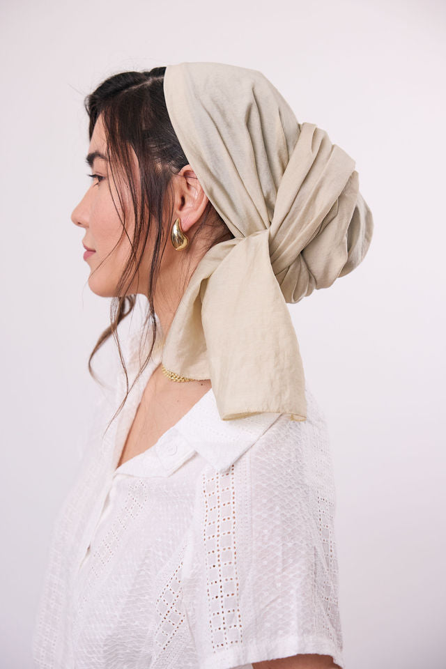 צעיף קיילי בז'