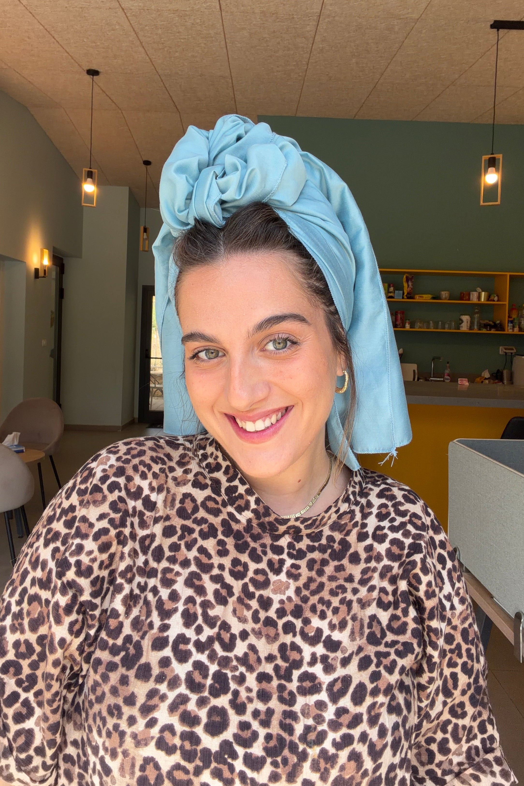 צעיף קיילי תכלת