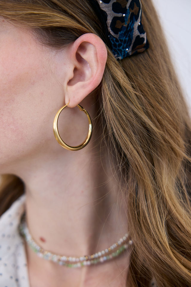 עגיל חישוק גדול